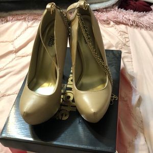 Nude colored pumps